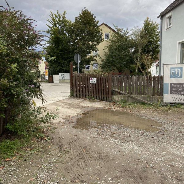 Regensburg, Holzgartenstraße 18 — Photo 2