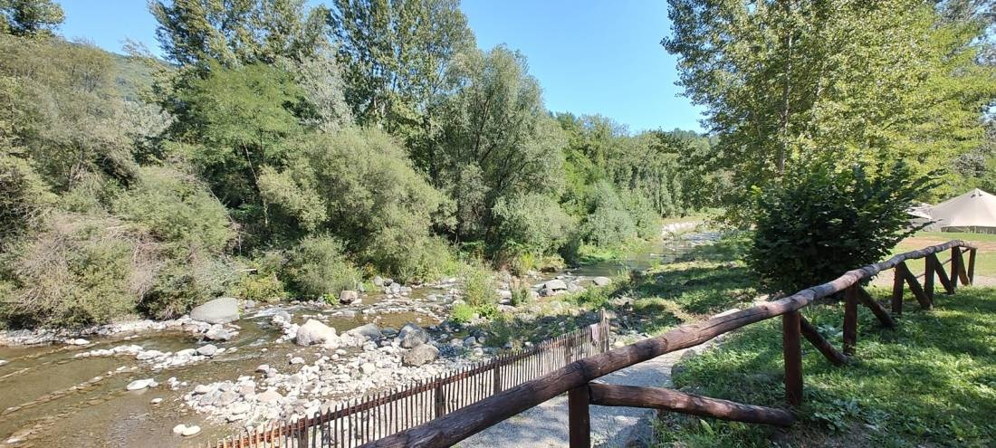 Rancone Lodges — Campingplass in Camporgiano