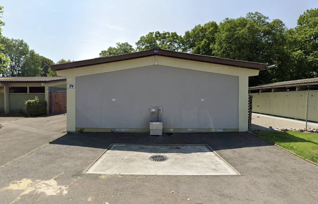 Stellplatz Eichholz — Campervan Site in Derendingen