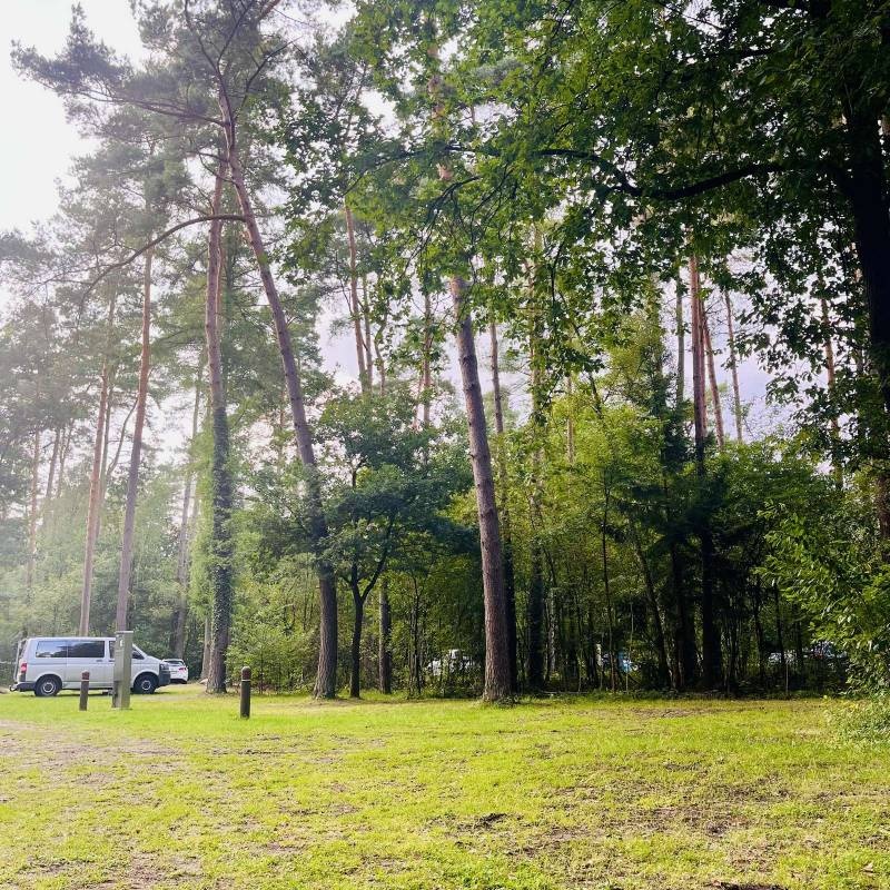 Wohnmobilstellplatz am Waldbad Hanstedt — Sítio para autocaravanas in Hanstedt