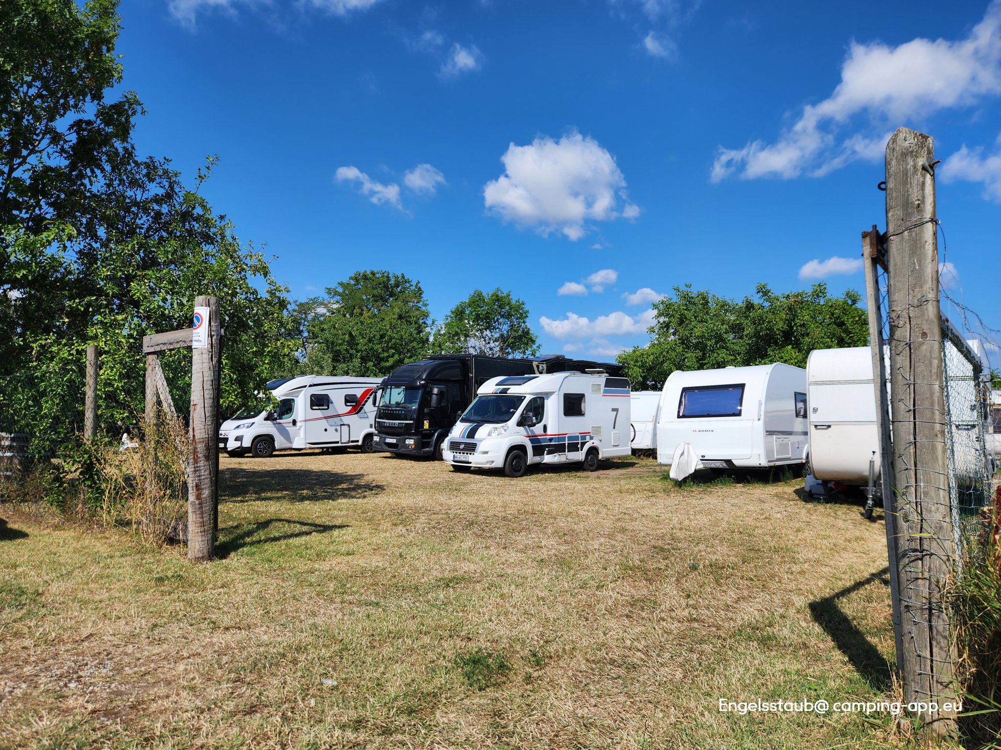 Stellplatz Podersdorf-Karmazik — Aire camping car in Podersdorf am See