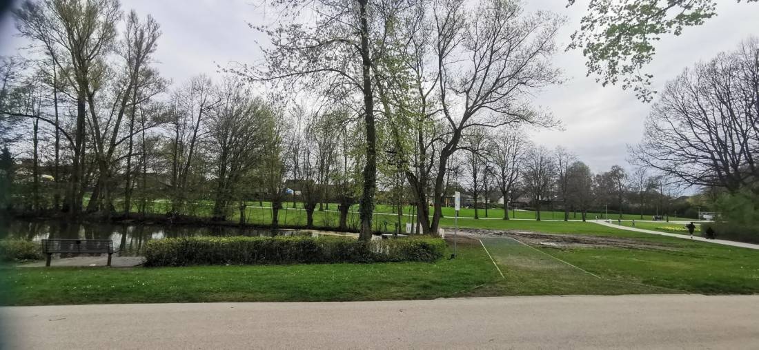 Wohnmobilstellplatz am Moselbachpark — Area di sosta in Waltrop