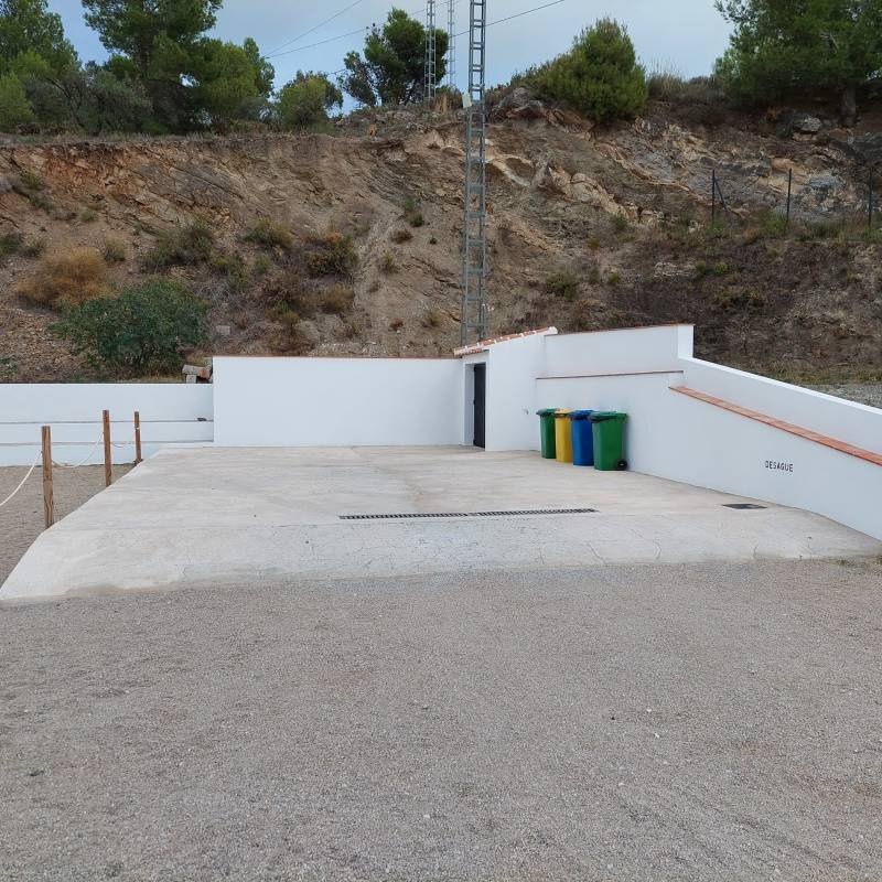 Canillas de Albaida, Spanien — Area Autocaravanas in Canillas de Albaida