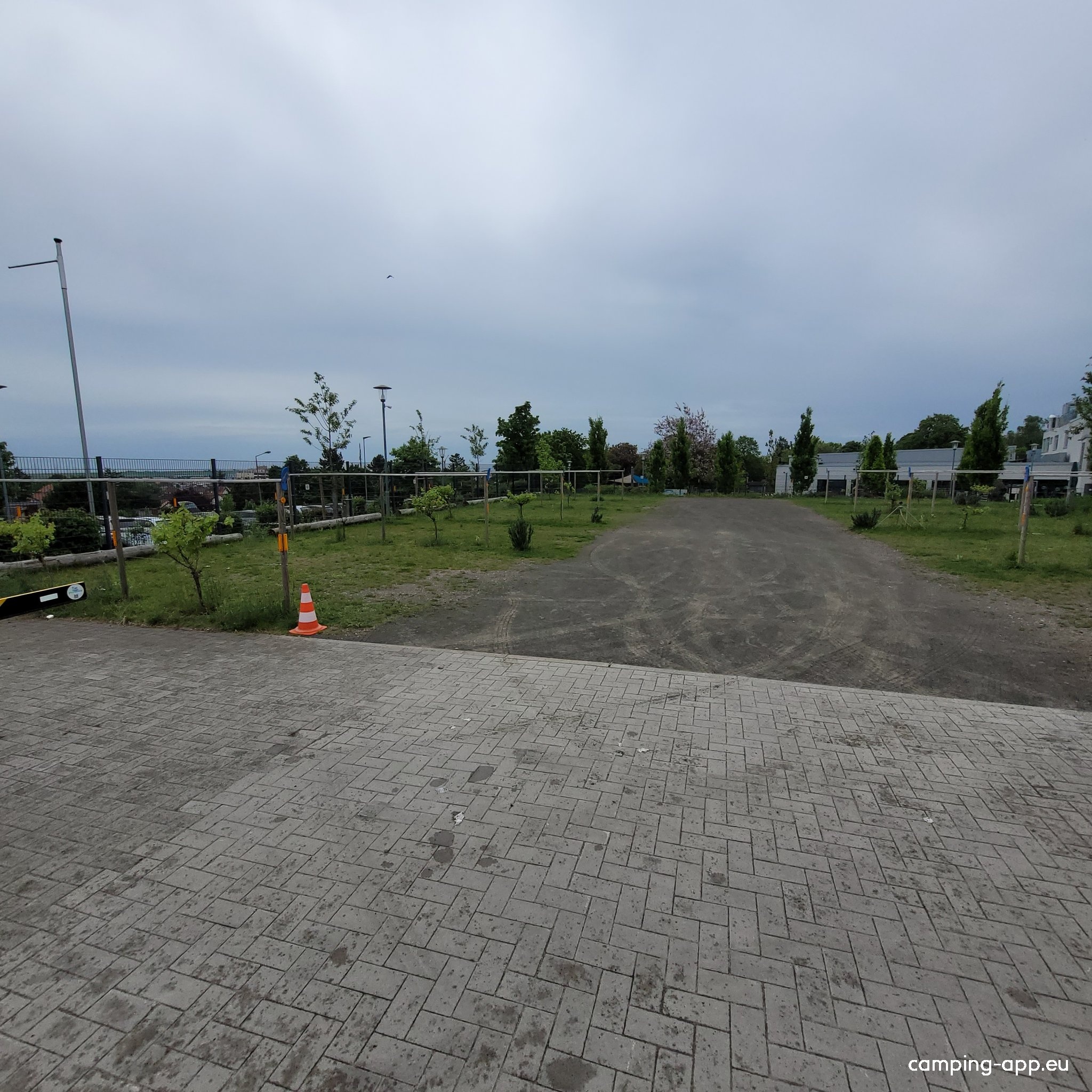 Wohnmobilstellplatz MobilPark Relax — Campervan Site in Grünstadt