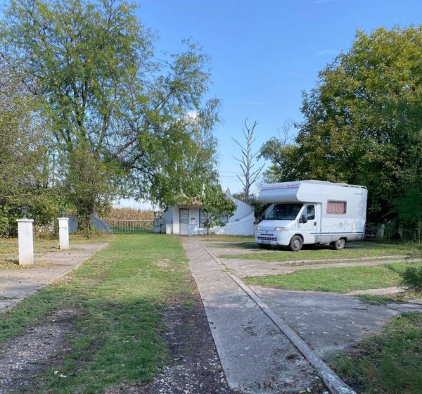 Pipacs Camping