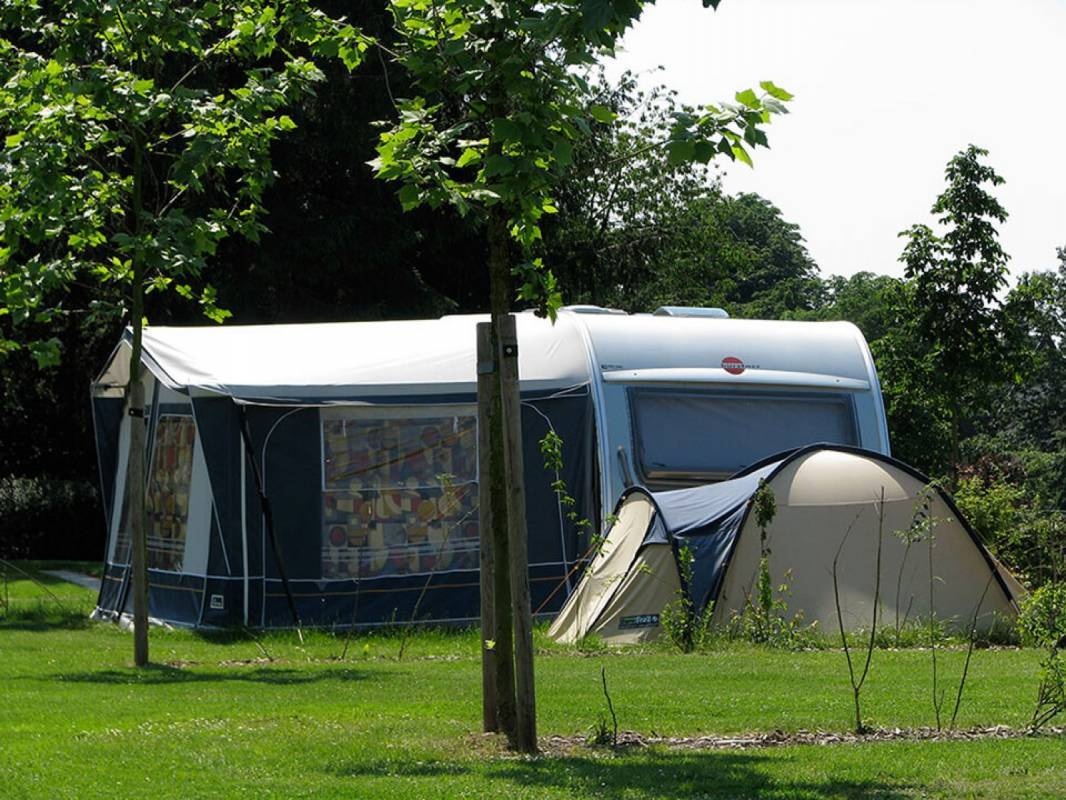 Camping High Chaparral — Campingplatz in Oirsbeek