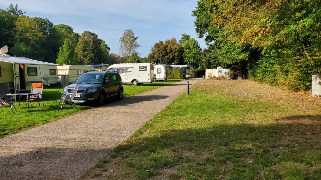Campingplatz am Polygon — Kamp yeri in Ensdorf