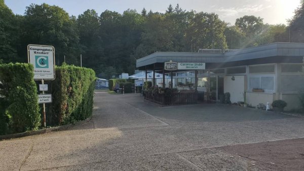 Campingplatz am Polygon — Fotoğraf 3