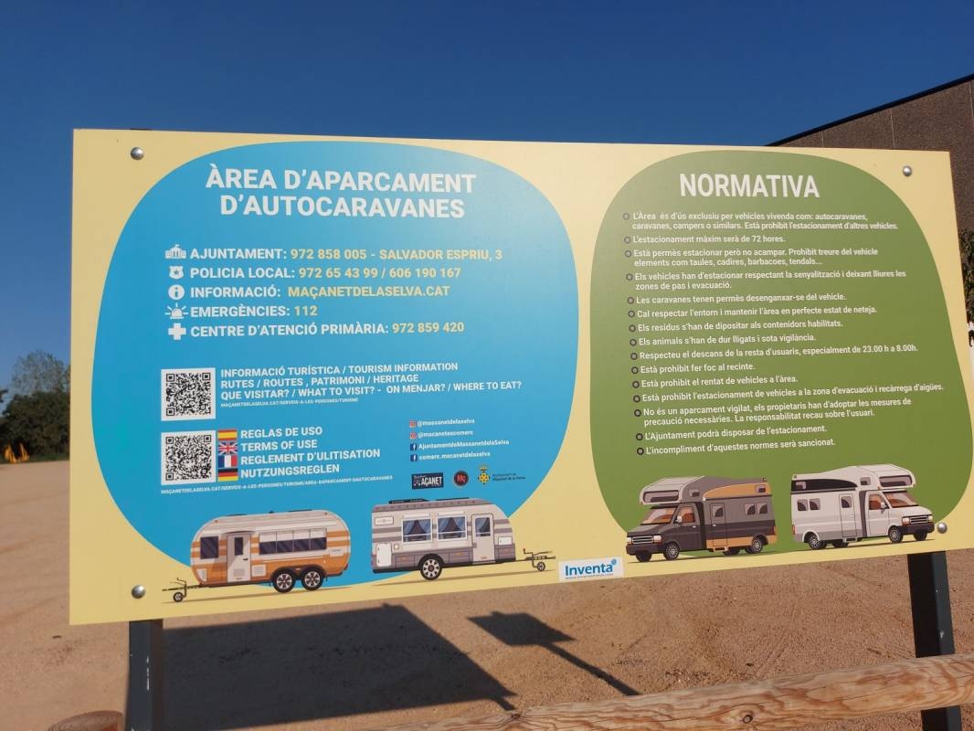 Maçanet de la Selva — Aire camping car in Maçanet de la Selva