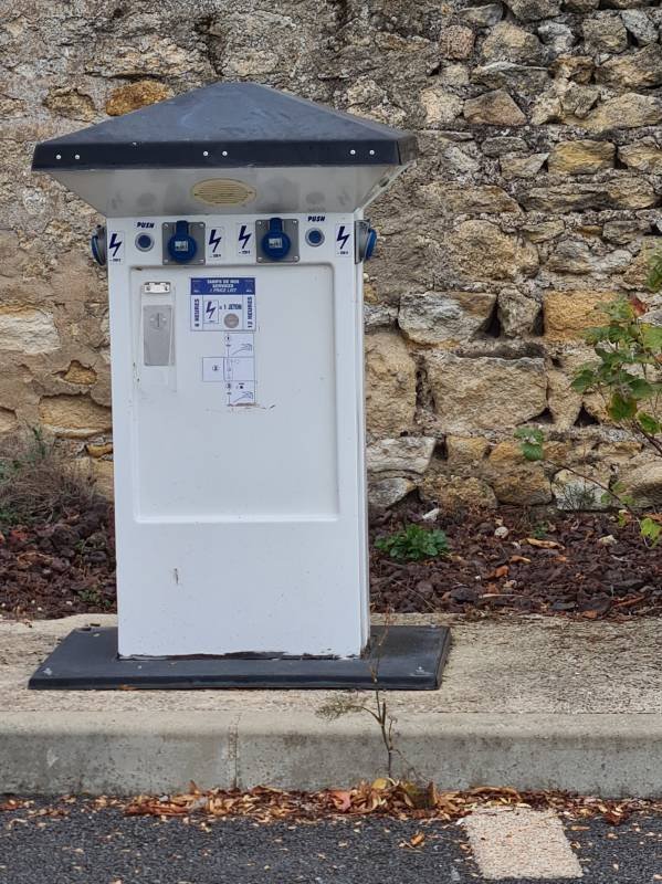 Montmarault Stellplatz — Photo 3