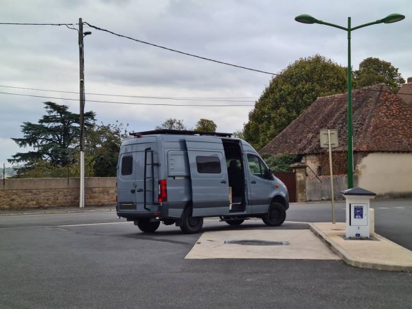 Montmarault Stellplatz — Photo 2