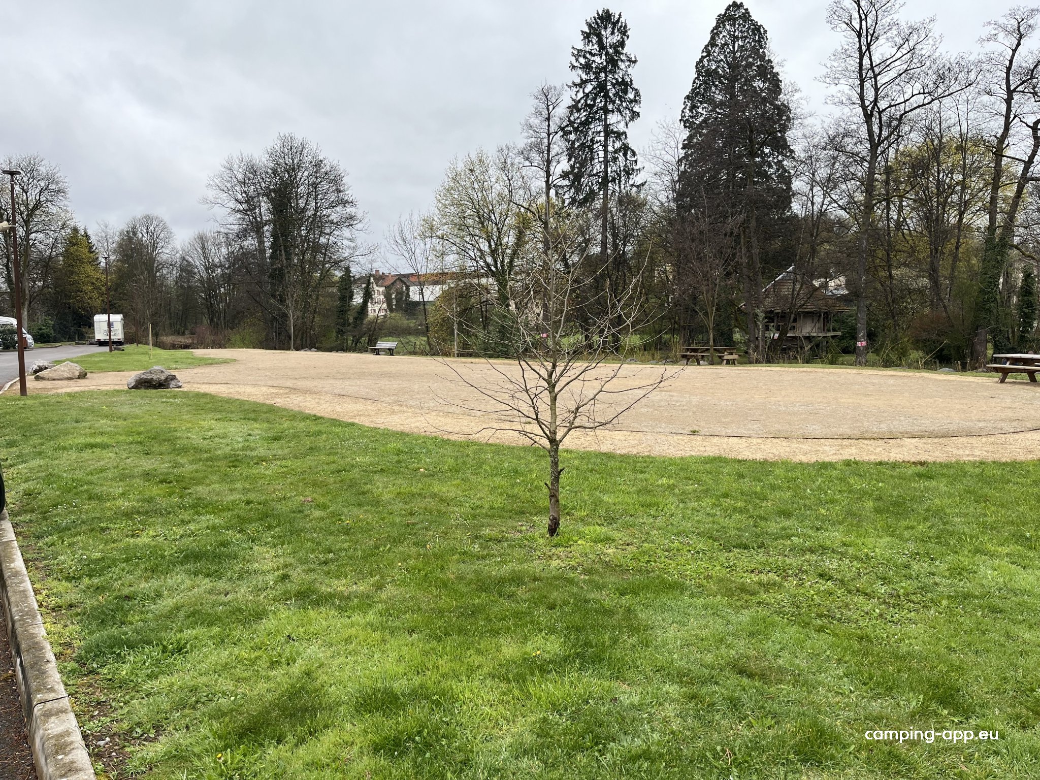Stellplatz Fougerolles-Saint-Valbert — Photo 2