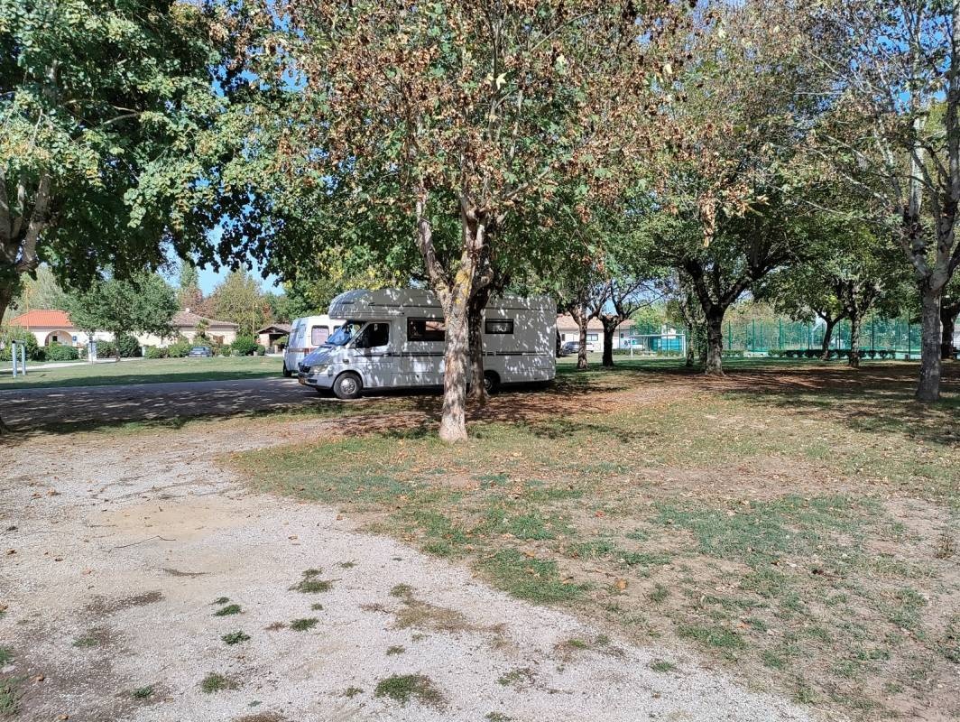 Aire de service camping-cars Bioule — Bobilplass in Bioule