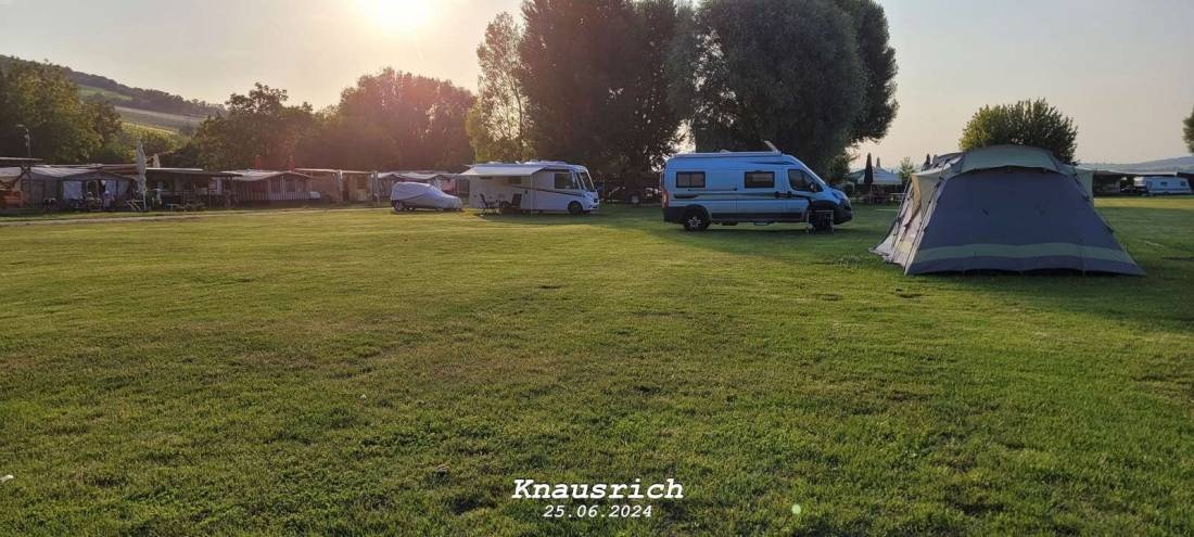 Yachthafen YachtClub Dyje Břeclav - kemp — Campingplats in  Pavlov-Mikulov na Moravě