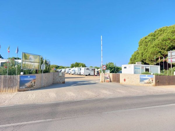 Parque  Caravans Açoteias — Photo 4