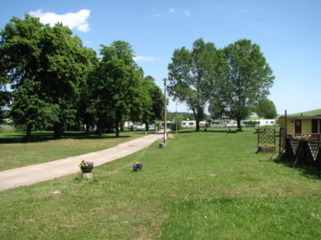 Campingplatz Mutzschen-Roda — Area da campeggio in Grimma