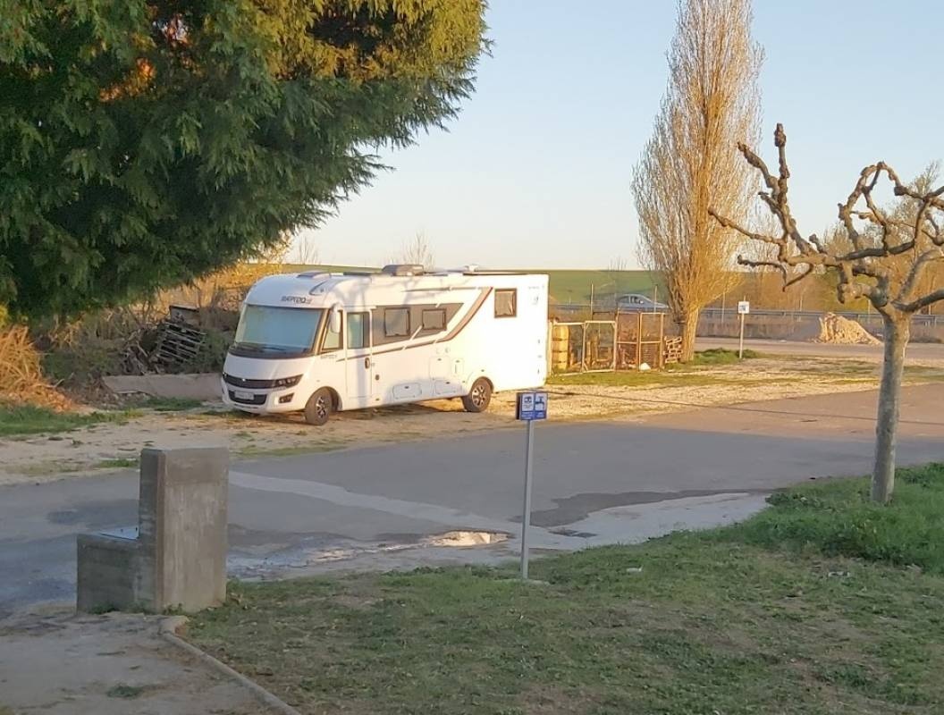 Stellplatz Cubo de Bureba — Campervan Site in Cubo de Bureba
