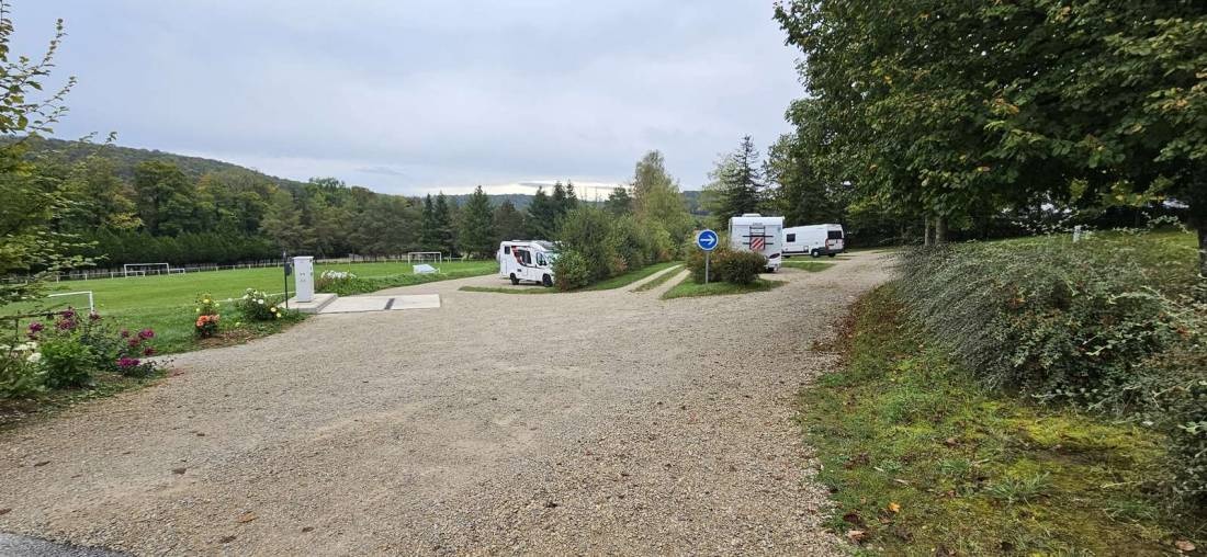 Camping de mon Village Auberive — Stellplatz in 