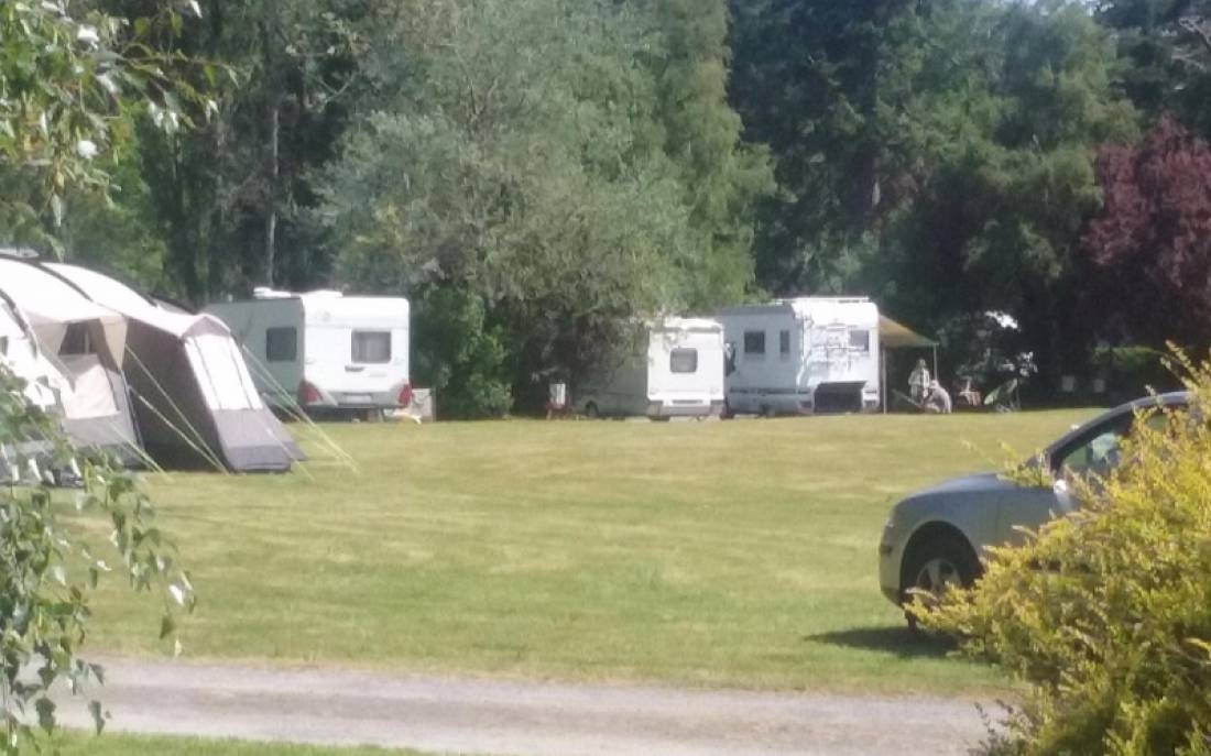 Ballinacourty House Caravan And Camping Park — Camping Site in Glen of Aherlow , co. Tipperary
