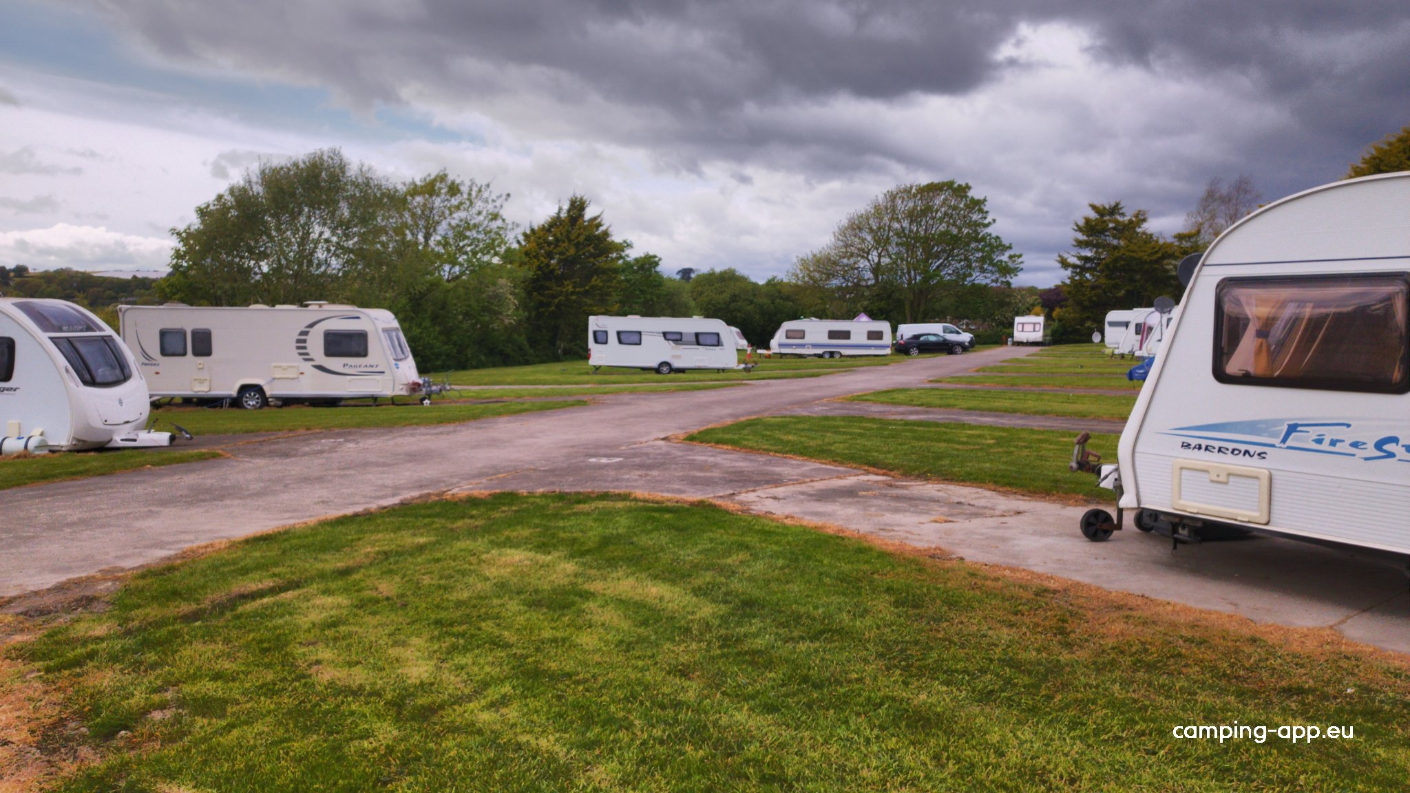 Desert House Caravan And Camping Park — Sítio de acampamento in Desert Clonakilty Co. Cork