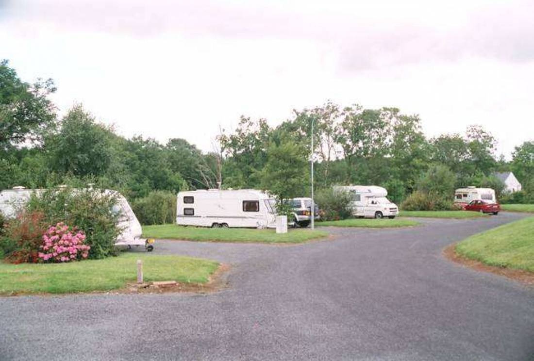 Lough Lannagh Village Caravan Park — Sítio de acampamento in Castlebar F23 VW73 , 