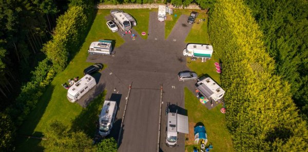 Cong Caravan And Camping Park