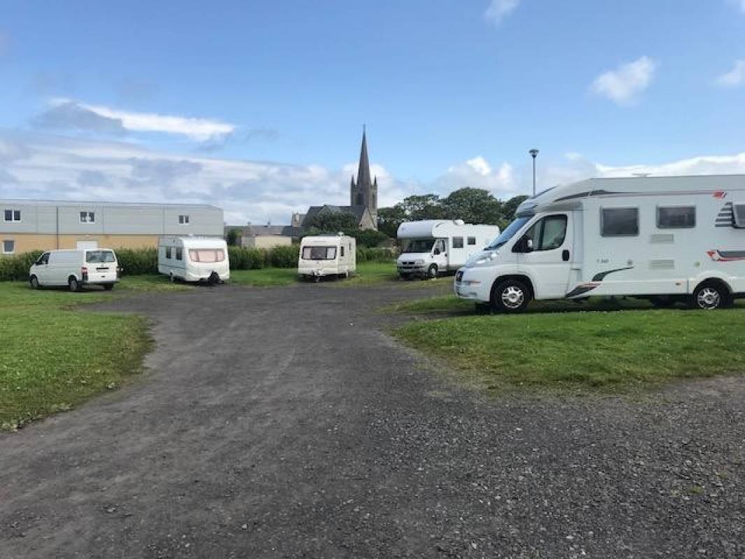 Easkey Caravan Park Tir Na Hoige — Sítio de acampamento in Easky Co. Sligo