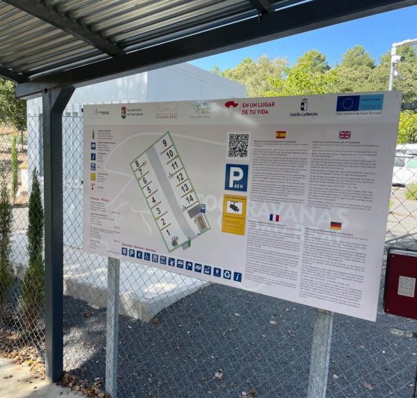 Área autocaravanas Fuencaliente — Photo 2