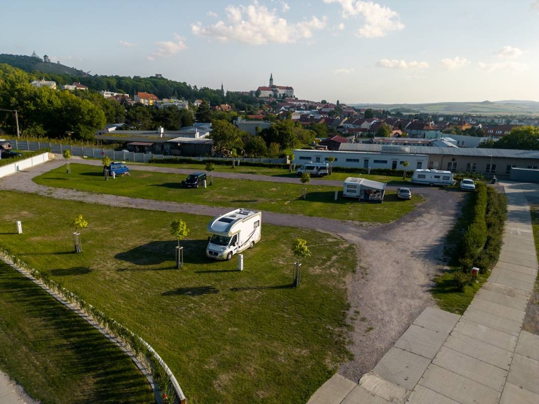 Camping Mikulov — Kamp yeri in Mikulov na Moravě