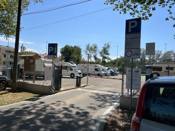 Area Sosta Camper ATR — Photo 2