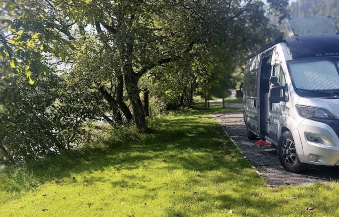 PZA - Camper Stop Tribej — Sítio para autocaravanas in Libeliče