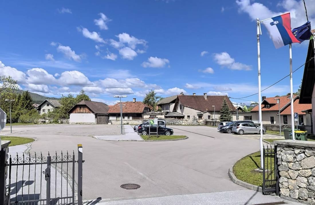 Rokodelski center Ribnica — Ställplats in Ribnica