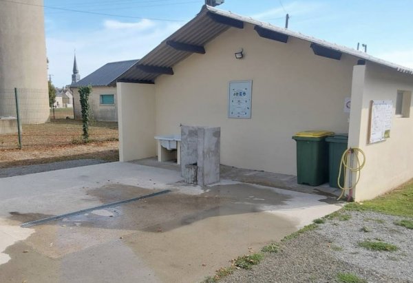 Stellplatz Couëtron-au-Perche — Photo 2