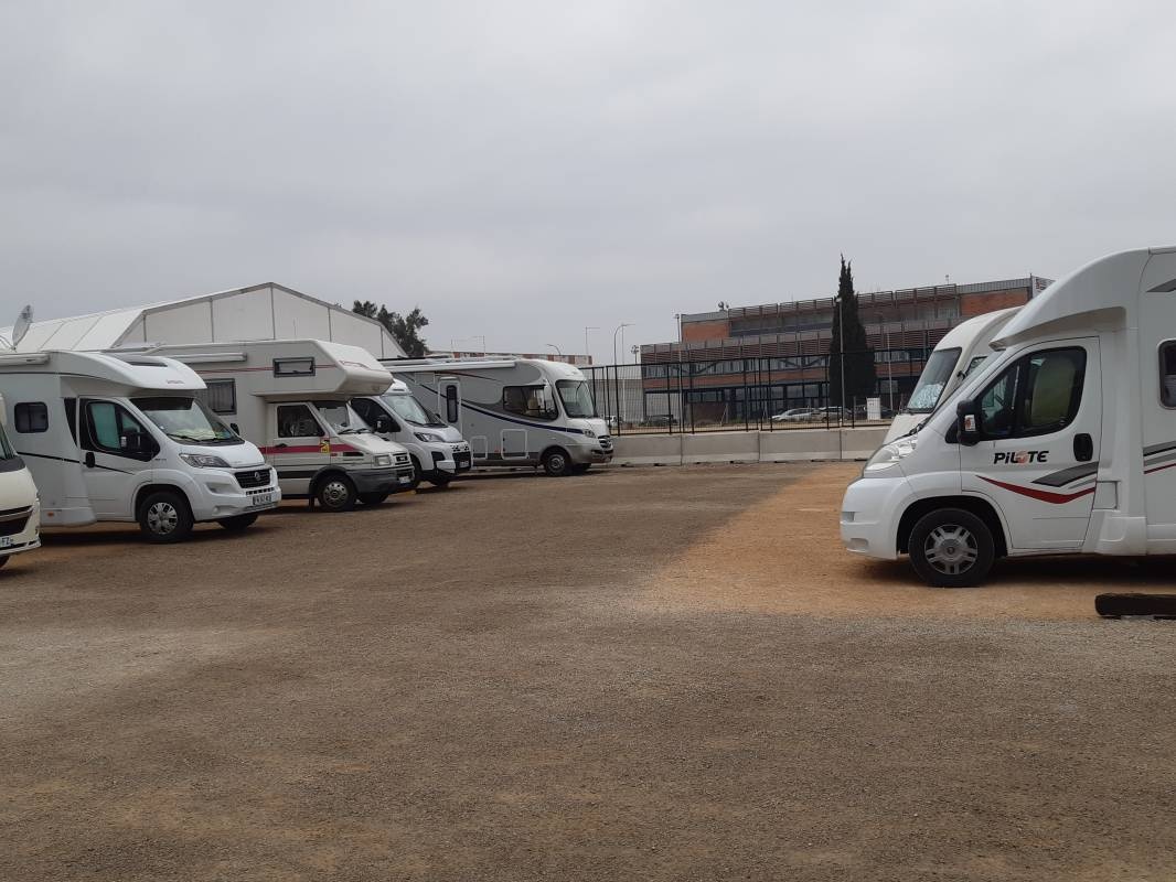 Area AC gratuito Amposta — Area Autocaravanas in Amposta