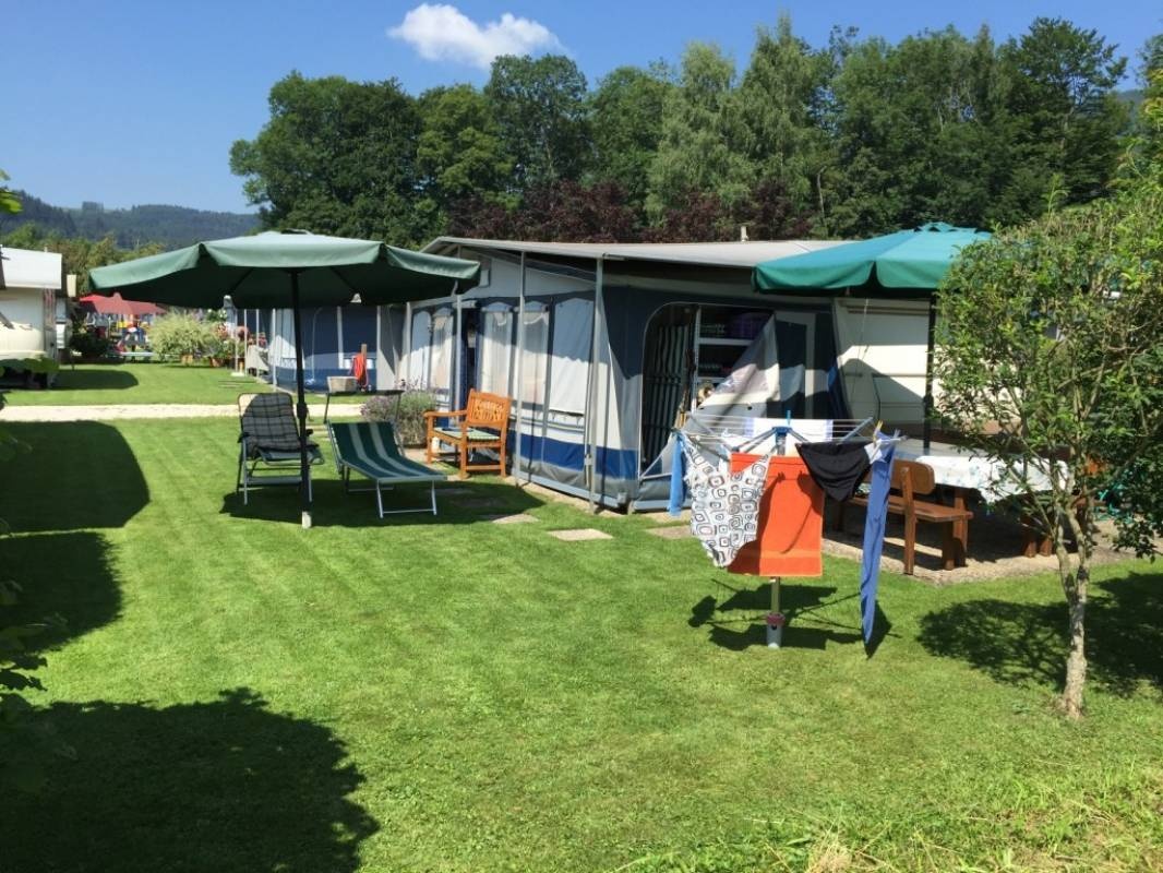 Camping Bruckbacher — Campingplatz in Nußdorf am Attersee