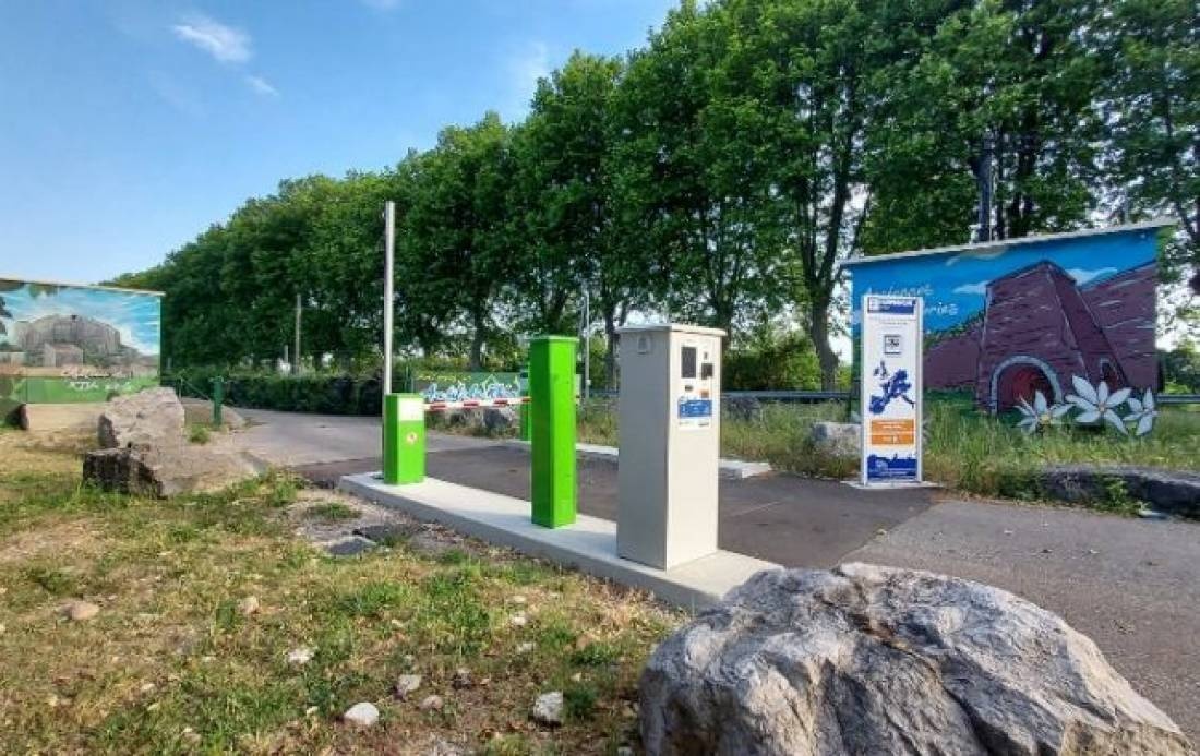 Aire Camping-Car Park de la Voulte-sur-Rhône — Bobilplass in La Voulte-sur-Rhône