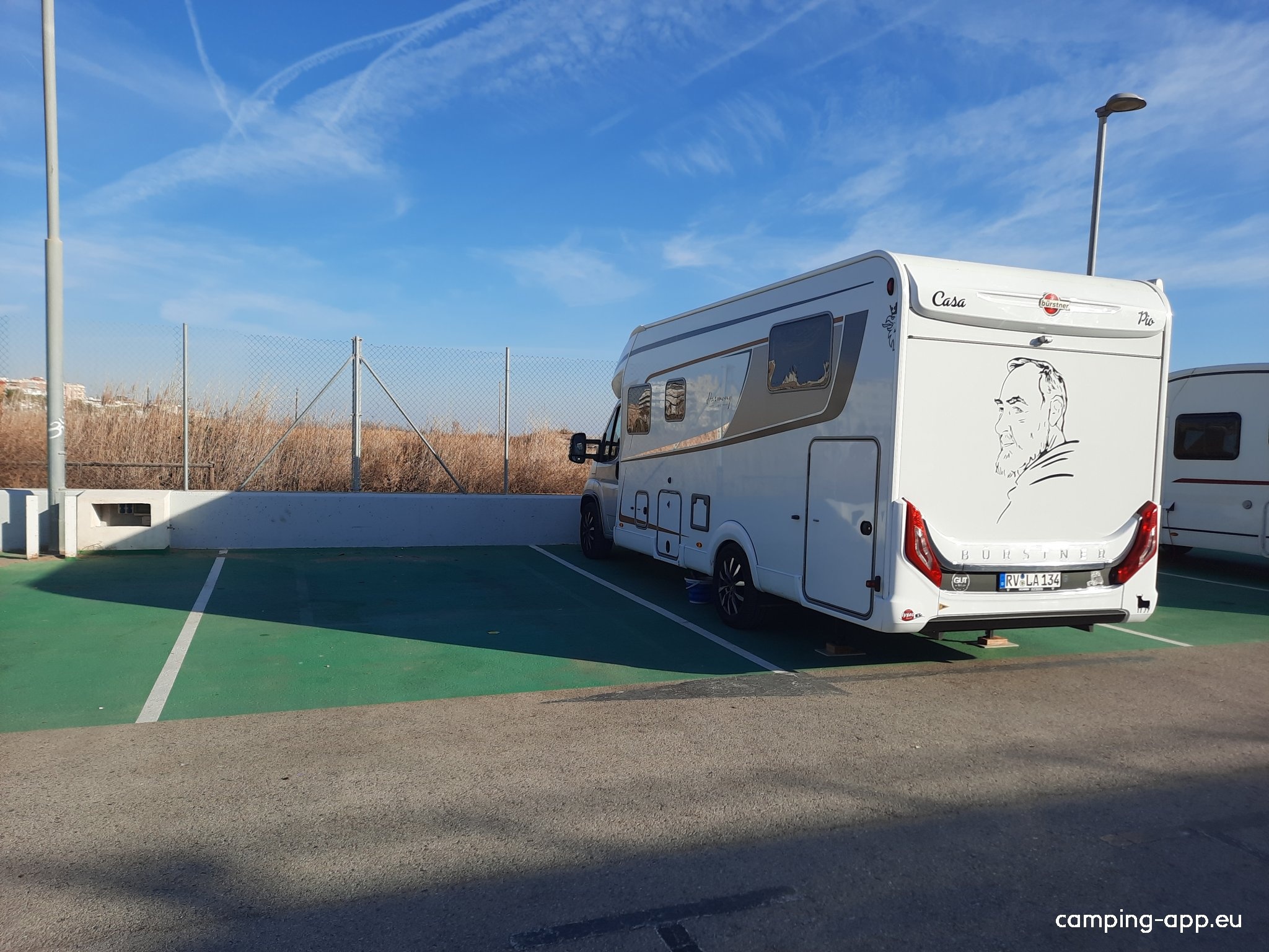 Autocaravana Calafell — Karavan Sitesi in Calafell Tarragona