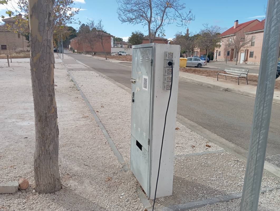 Ares den Autocaravanas — Karavan Sitesi in Belchite