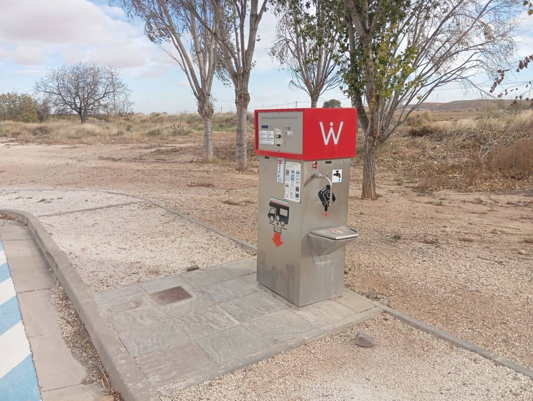 Ares den Autocaravanas — Ställplats in Belchite