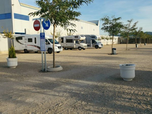 Area de Autocaravanas Casa Pancho — Fotoğraf 2