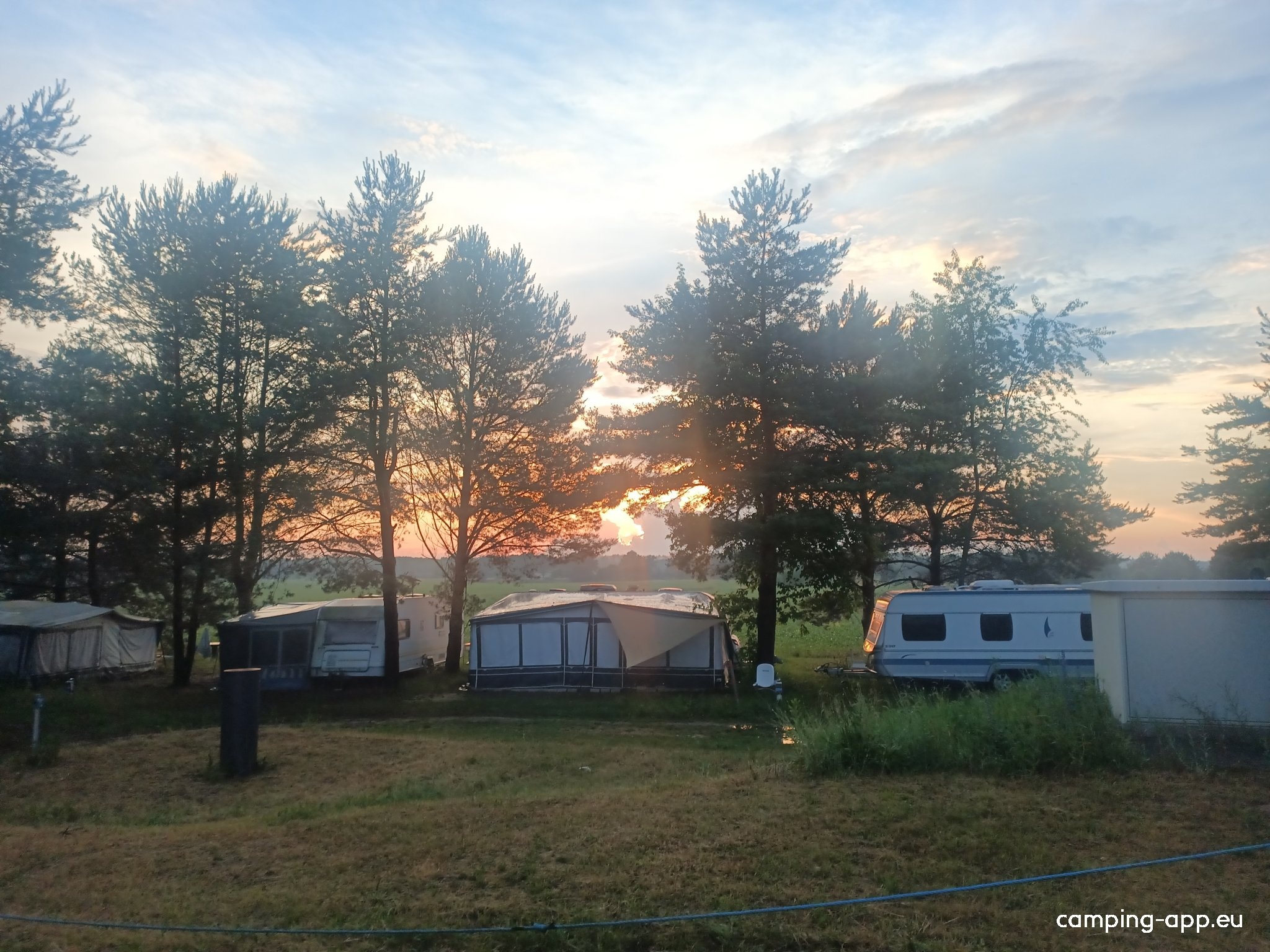 Retro Camping Gräbendorfer See — Campingplats in Altdöbern