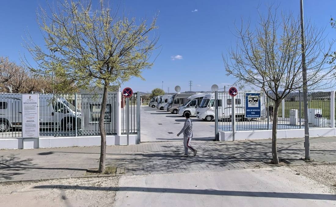 Stellplatz Cazalla — Stellplatz in La Puebla de Cazalla