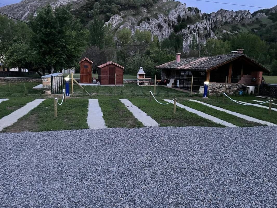 Área de Autocaravanas La Era — Area di sosta in Verdiago