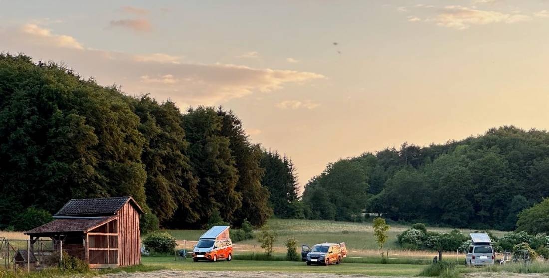 Fewo Deuerlein Burg- und Höhlenland — Karavan Sitesi in Egloffstein