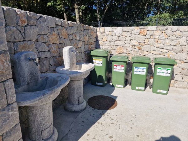 Stellplatz Divaca — Foto 5