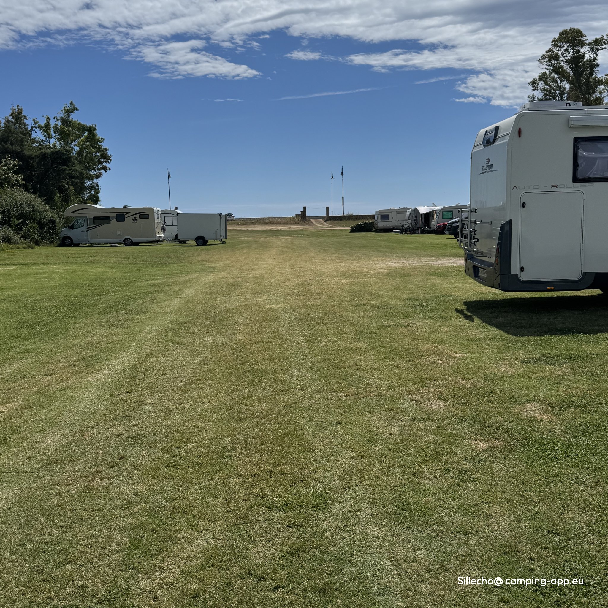 Camper Mare Blu
