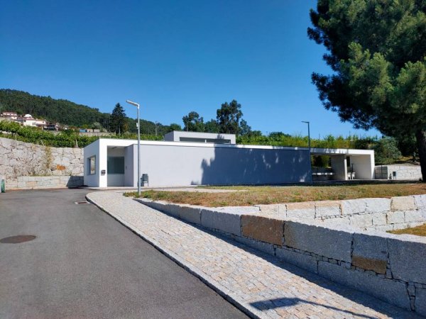 Valpedre Motorhome Park — Photo 4