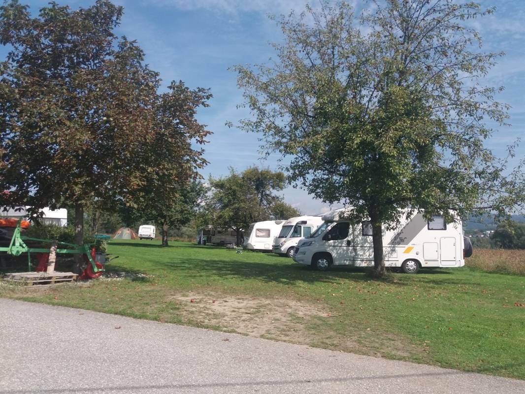 Camping Kaltenböck — Camping Site in Fall