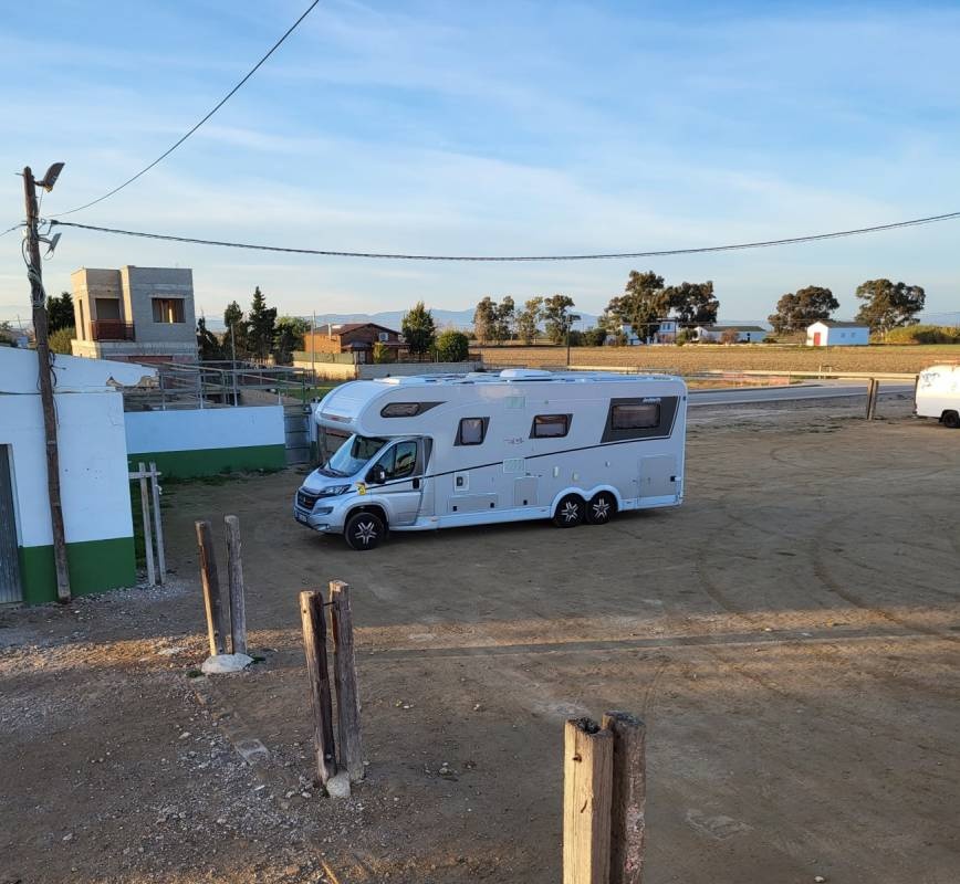 Aparcament Autocaravanes — Aire camping car in Els Muntells