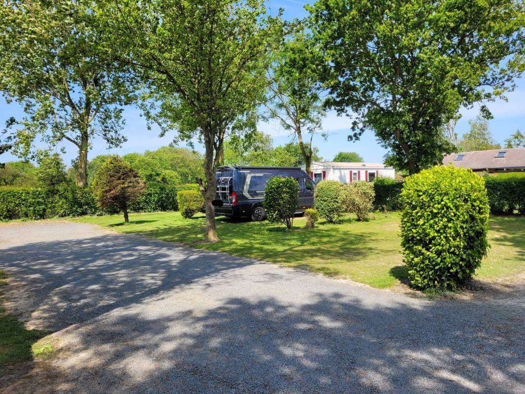 Le Robinson — Campingplads in Colleville-sur-Mer